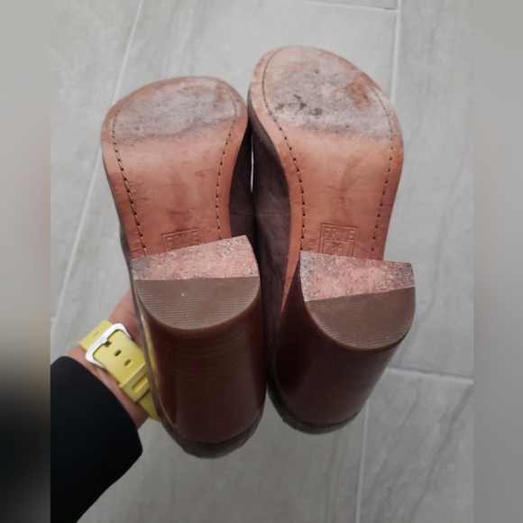 GUC Frye Carson Pumps - Picture 8 of 10